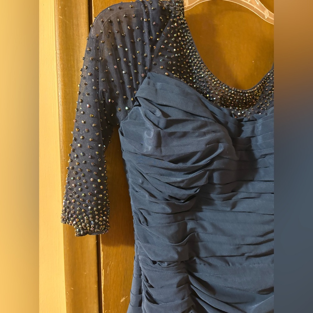 La Femme Navy Ruched Rhinestone Shoulder Gown - Picture 9 of 13